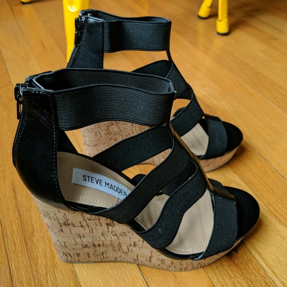 New Steve Madden Selinah caged wedges - Picture 3 of 6